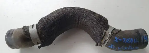 Nissan X-Trail T32 Engine coolant pipe/hose