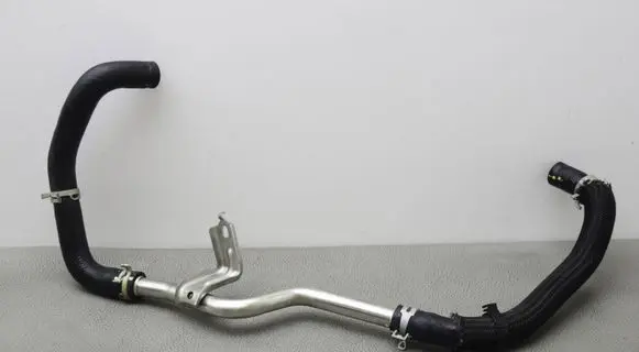 Lexus RX 450H Engine coolant pipe/hose
