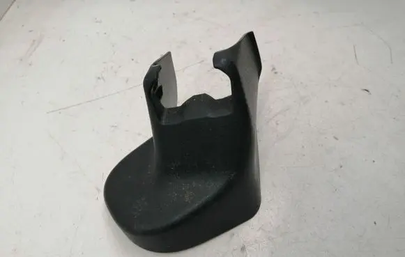 Toyota Prius (XW30) Seat trim 7213847040