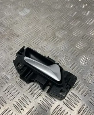 Peugeot 508 II Front door interior handle 98201552