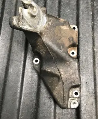 Mercedes-Benz S W221 Engine mounting bracket A2732231104