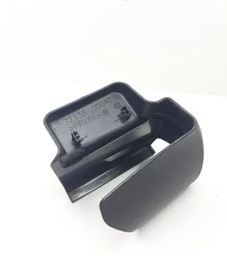 Toyota Avensis T270 Front driver seat rail trim 7213805040