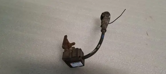 Audi A8 S8 D3 4E Rear air suspension level height sensor 4E0616575L