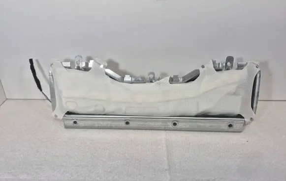 Mercedes-Benz E W212 Knee airbag A2128600902 1064111360142 34022974B