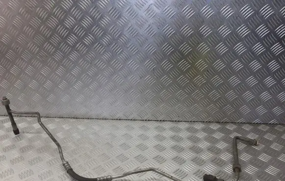 Ford Focus C-MAX Air conditioning (A/C) pipe/hose