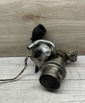 Audi A3 S3 8P EGR valve cooler 04L131512D Y2392004 100378