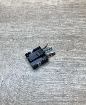 BMW 3 E90 E91 Plug wire 8373312