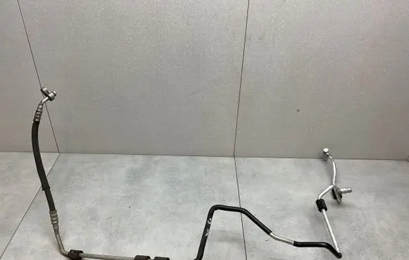Audi Q5 SQ5 Air conditioning (A/C) pipe/hose 8R0260710D