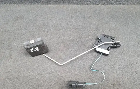 Audi A6 S6 C6 4F Fuel level sensor 4F0919673A A2C53028272