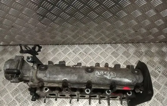 Renault Scenic II - Grand scenic II Engine head 