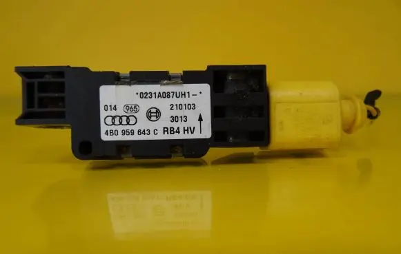 Audi A6 S6 C5 4B Airbag deployment crash/impact sensor 4B0959643C