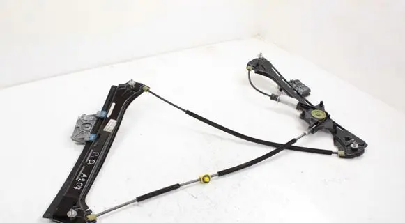 Mercedes-Benz E C207 W207 Front door electric window regulator A2077200246