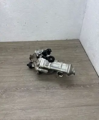 BMW 3 F30 F35 F31 EGR valve cooler 7822347 8513132 737891