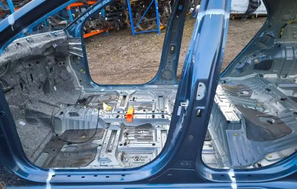 KIA Niro Pillar (middle) 
