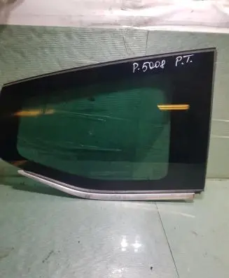 Peugeot 5008 Rear side window