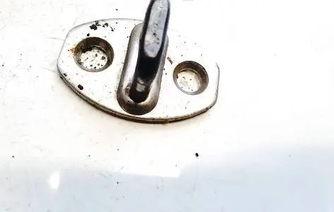 Volkswagen Polo IV 9N3 Front door lock loop/hook striker 3b0837033ah