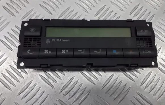 Volkswagen PASSAT B5.5 Interior fan control switch 