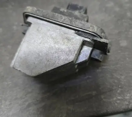 Mazda 2 Heater blower motor/fan resistor PM010010B