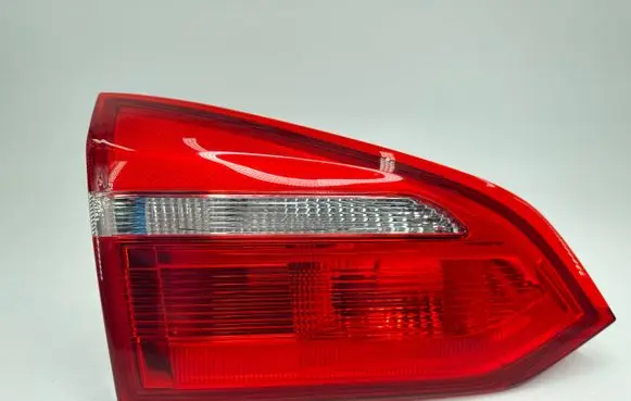 Ford Focus Tailgate rear/tail lights F1EB13A603