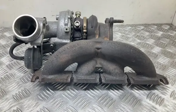 Audi A5 8T 8F Turbo 06H145702Q