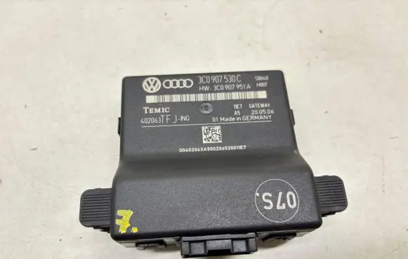 Volkswagen PASSAT B6 Gateway control module 3C0907530C 3C0907951A