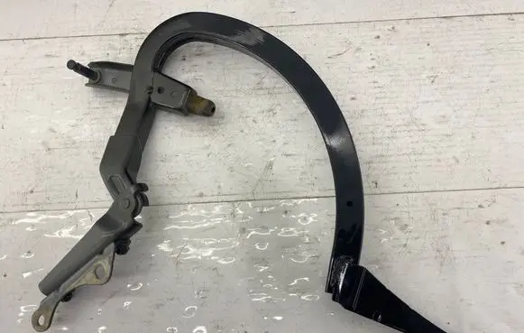 Audi A6 C7 Tailgate/trunk/boot hinge 4G5827302B