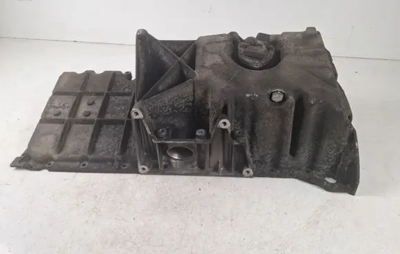 BMW X5 E53 Oil sump 7790739