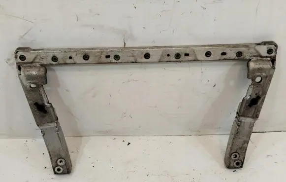 Maserati Ghibli Front bumper support beam 670009989