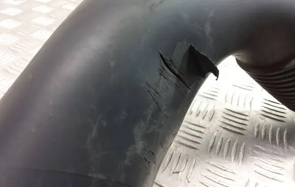 BMW X3 F25 Engine coolant pipe/hose 7616933