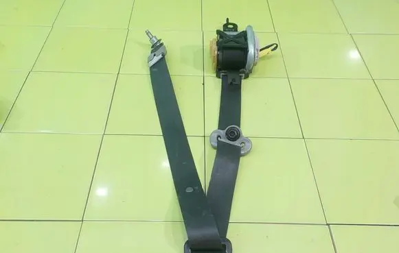 Honda Insight Front seatbelt TKAH3EJ531 BEZPIECZENSTWA
