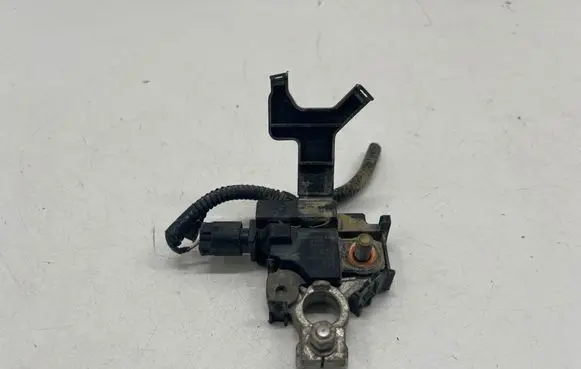 Toyota Hilux VIII Battery relay fuse 288500Y010