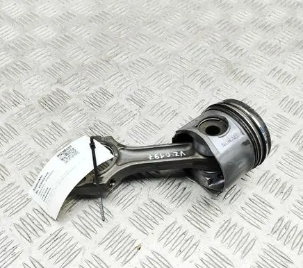 BMW X5 E53 Piston 7786998 2249815