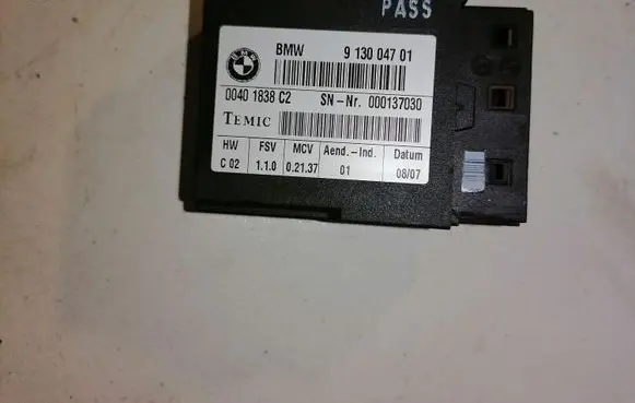 BMW 3 E92 E93 Seat belt warning relay 9130047