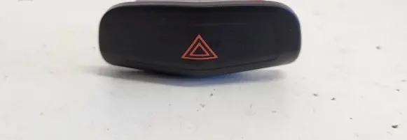 Nissan Primera Hazard light switch 06016