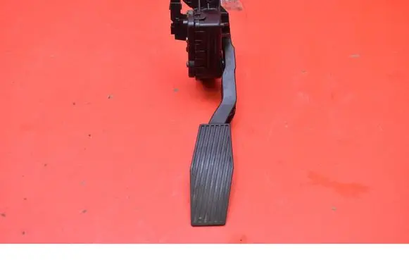 Opel Astra H Accelerator throttle pedal 9157998