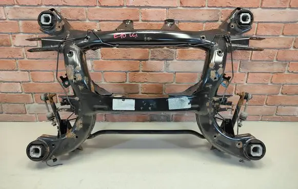 BMW X5 E70 Rear subframe 6863815