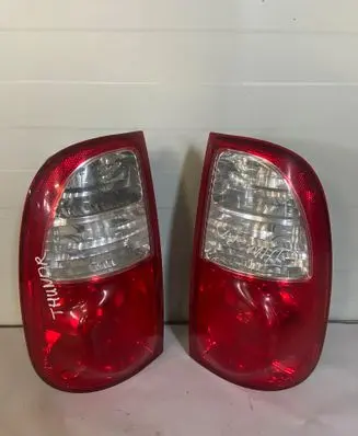 Toyota Tundra I Rear/tail lights