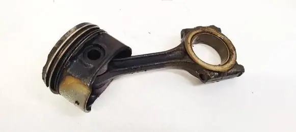 Renault Clio II Piston with connecting rod 