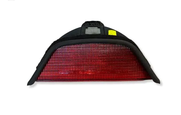 BMW 5 E39 Third/center stoplight 8360568