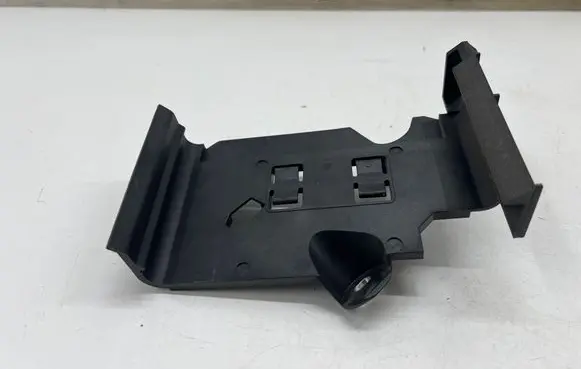 Volkswagen e-Golf Engine control unit holder 5Q0906507C