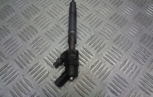 Mercedes-Benz A W168 Fuel injectors set A6680700687