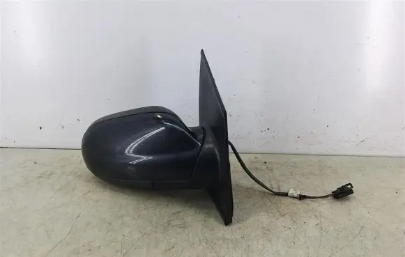 Volkswagen Fox Front door electric wing mirror