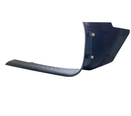 Chevrolet Silverado Front sill trim cover 84874304 84874303