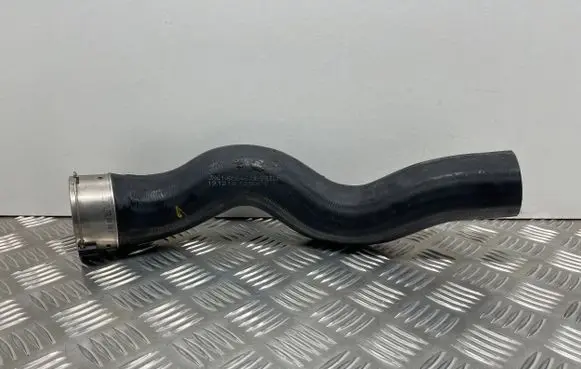 Ford Focus Intercooler hose/pipe JX616C646DB