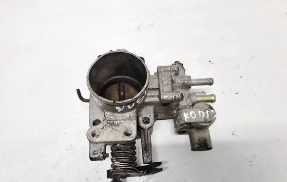 Toyota Carina T210 Throttle valve 2227016060 1368000380