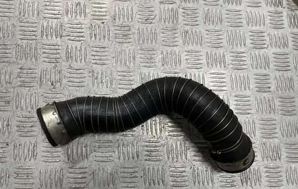 Mercedes-Benz CLK A209 C209 Intercooler hose/pipe A2095280182