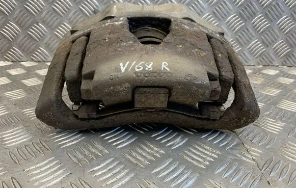 Volvo XC90 Front brake caliper 8252178