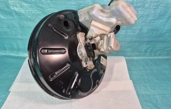 Skoda Octavia Mk3 (5E) Brake booster 5Q1614105CK 3425300422 251178722705