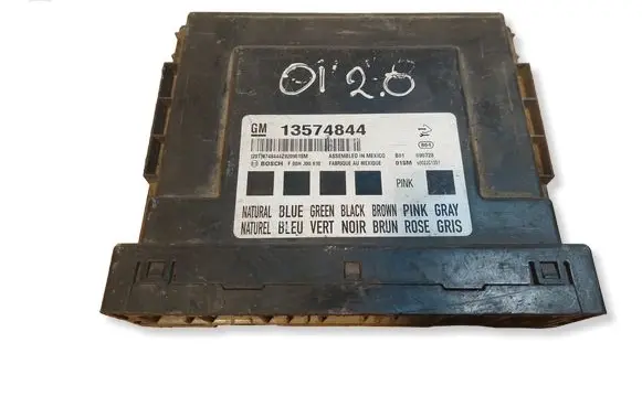 Opel Insignia A Central body control module 13574844 F00HJ00610