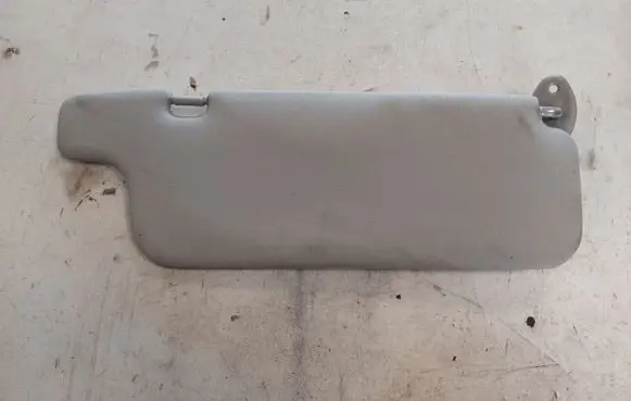 Toyota Yaris Sun visor